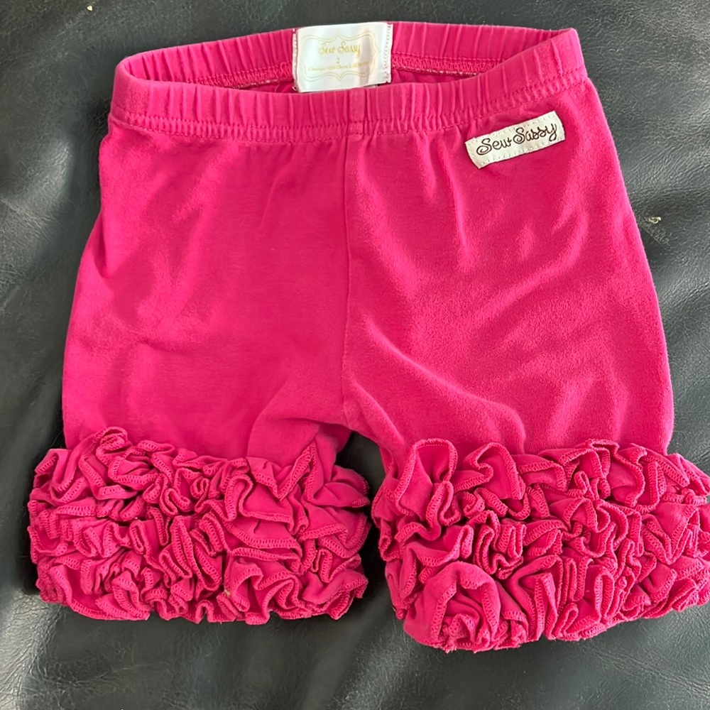 Sew Sassy pink shorts size 2